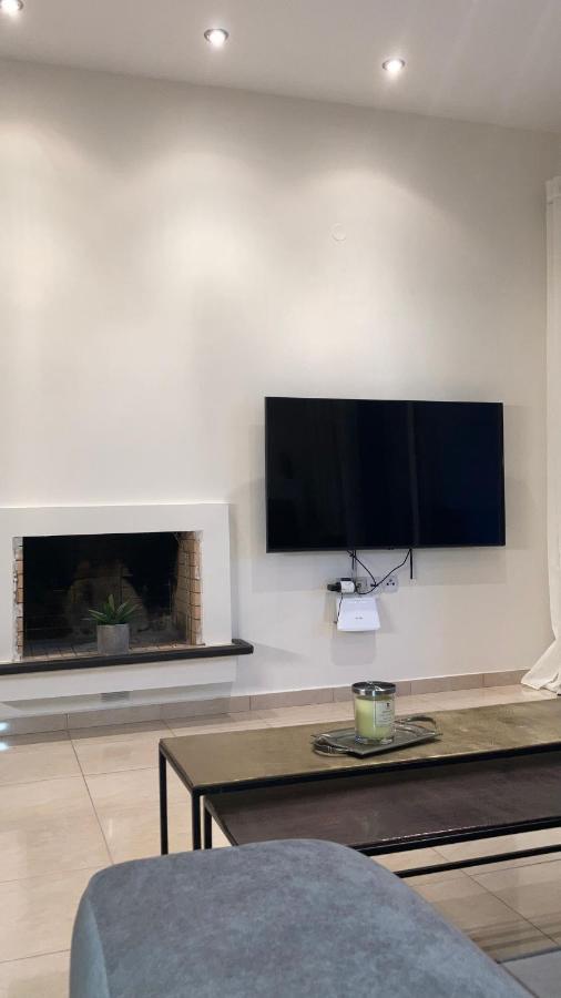 Apartment Bright Luxury Apt. Volos
