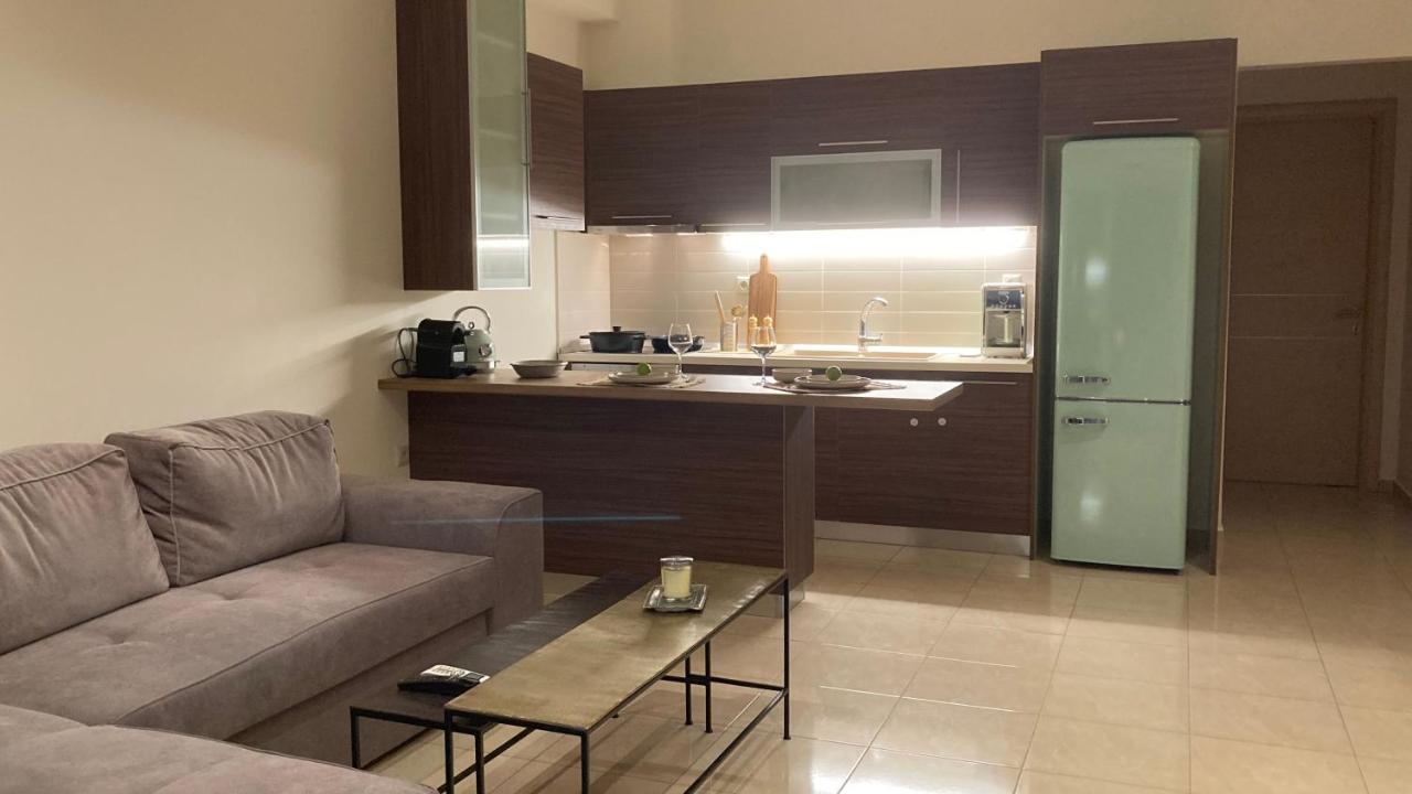 Bright Luxury Apt. * Volos